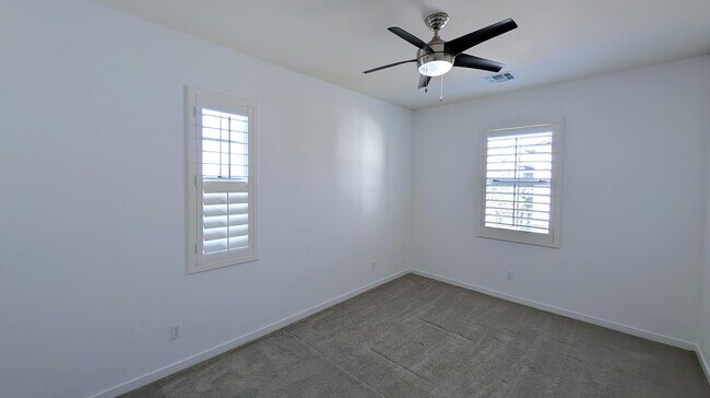 Building Photo - 3 Bedroom Home in the Mulberry Community Near S Signal Butte Rd and E Guadalupe Rd!