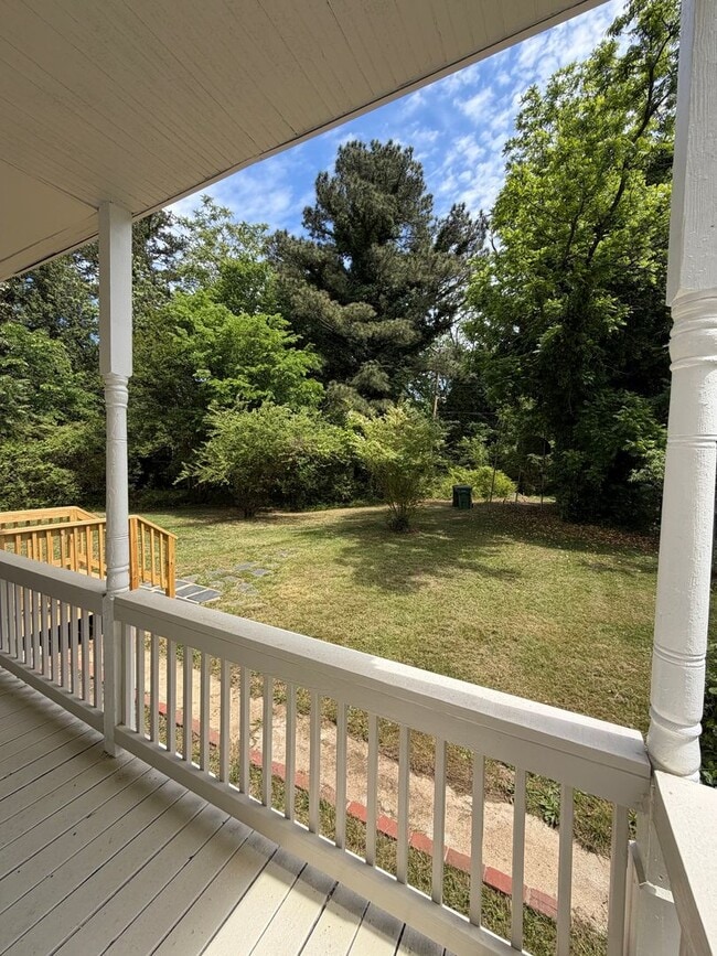 Building Photo - Charming 4bdrm/1.5bth Home Located in Richmond's North Highland Park w/Balcony!!