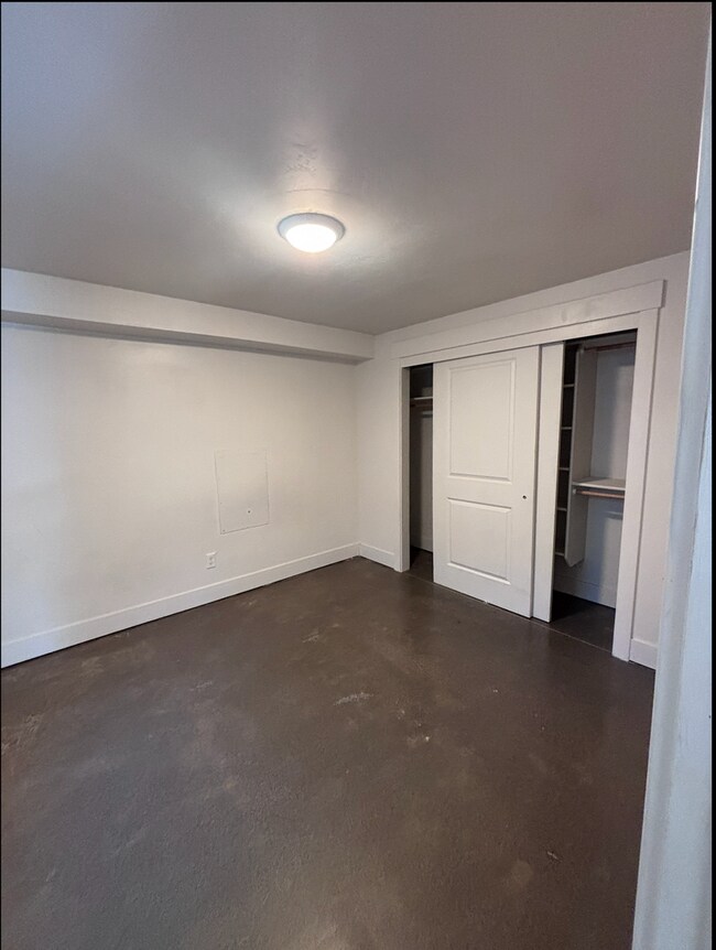 Building Photo - 1755 S Von Elm St