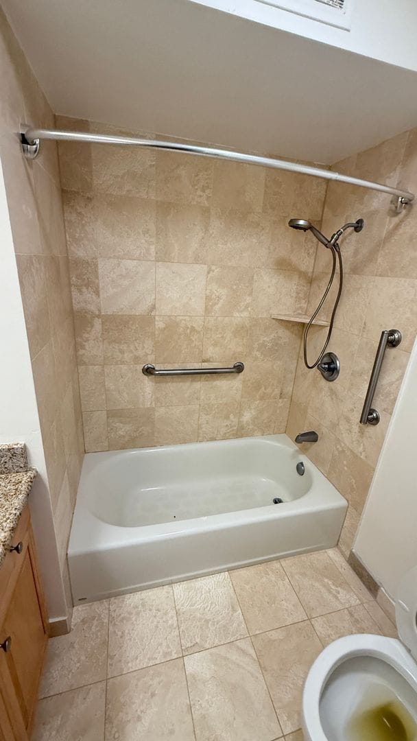 Building Photo - For Rent – Spacious 2 Bedroom, 2 Bath Cond...