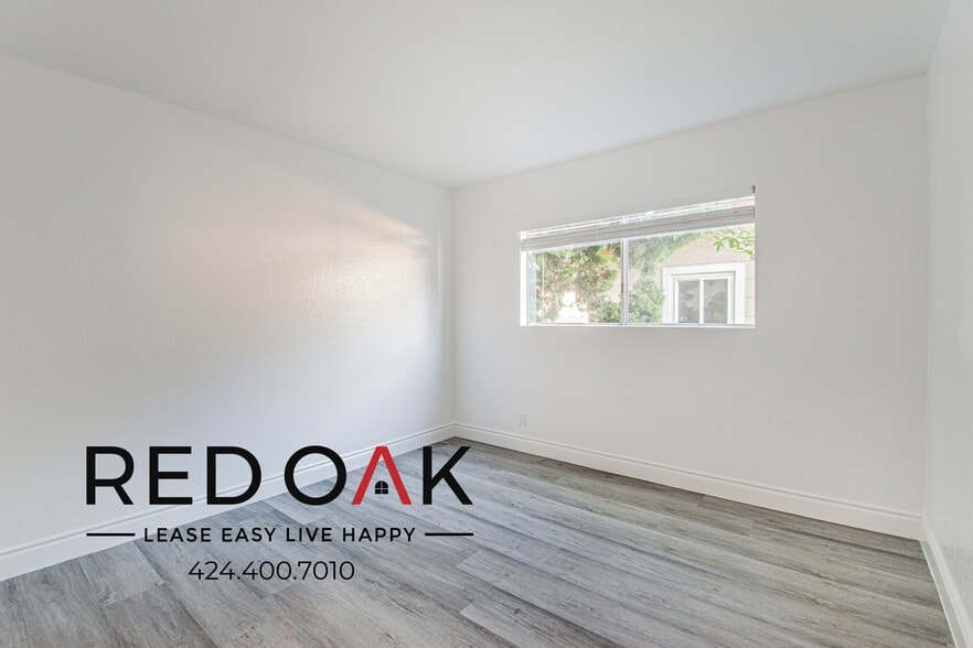 Building Photo - 1669 W 261st St