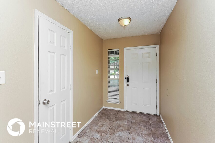 Building Photo - 1207 Cardinal Oaks Dr
