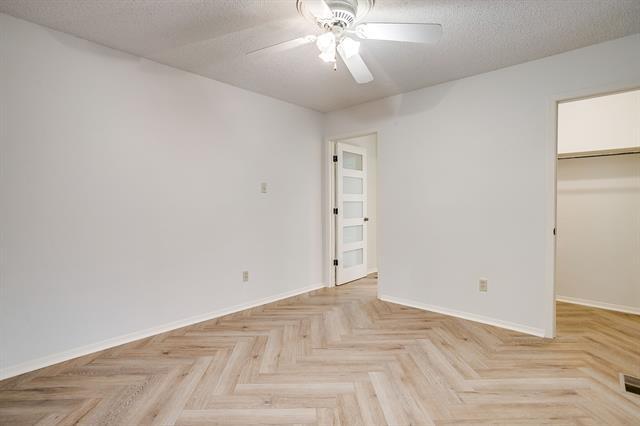 Building Photo - 5605 Collinwood Ave