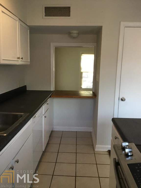 Building Photo - 3121 Colonial Way