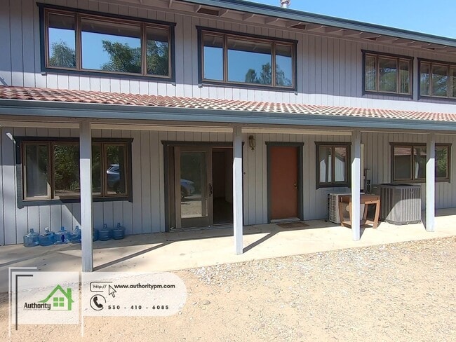 Building Photo - 10560 Old Oregon Trail