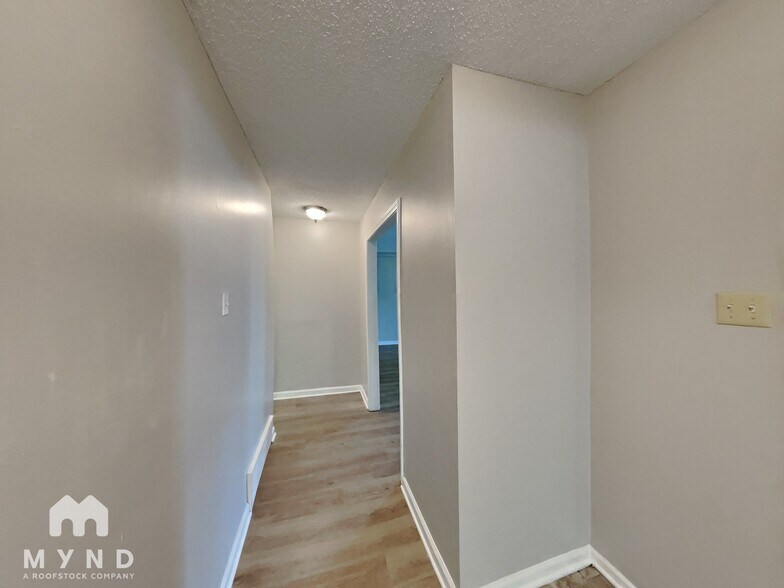 Building Photo - 4512 Crump Rd