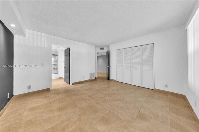 Building Photo - 1300 SW 125th Ave