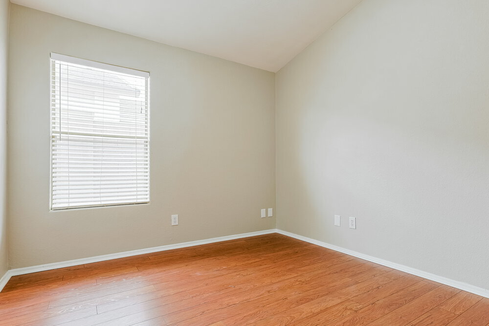 Building Photo - 9339 E Posada Ave