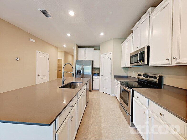 Building Photo - 10226 Pavnes Creek Dr
