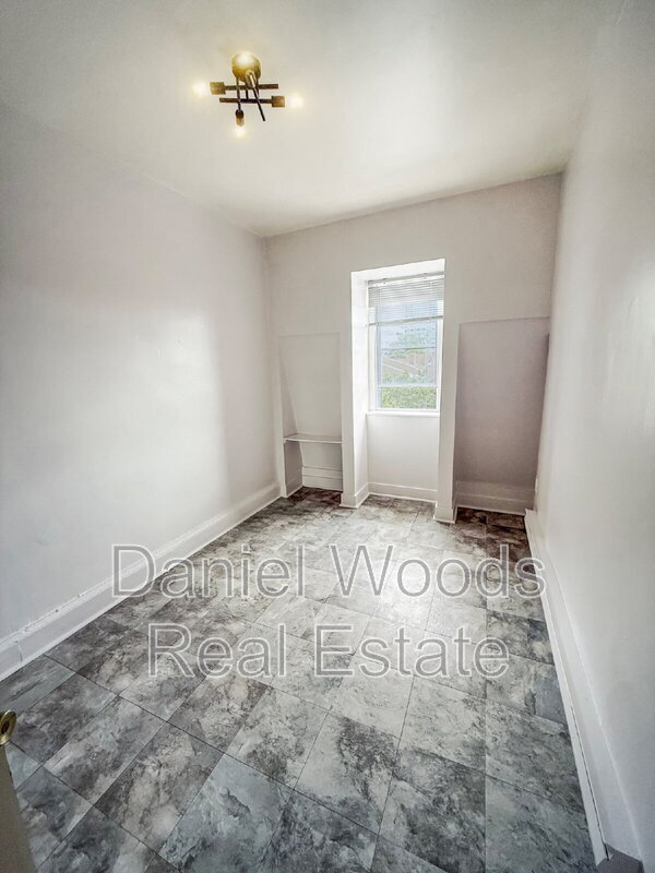 Building Photo - 3927 Powelton Ave