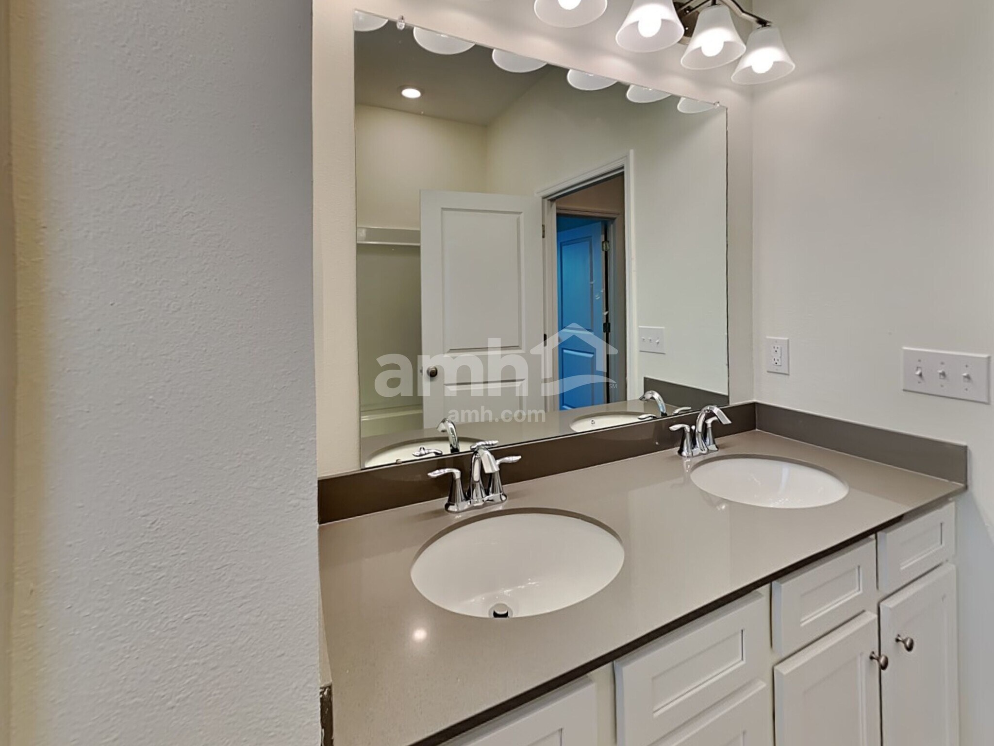 Building Photo - 33901 Widman Way