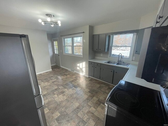 Building Photo - 4101 E Boltinghouse Rd