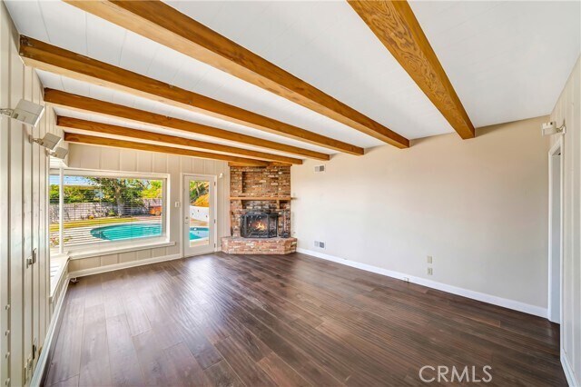 Building Photo - 909 Cavanagh Rd