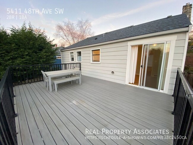 Building Photo - 5411 48th Ave SW