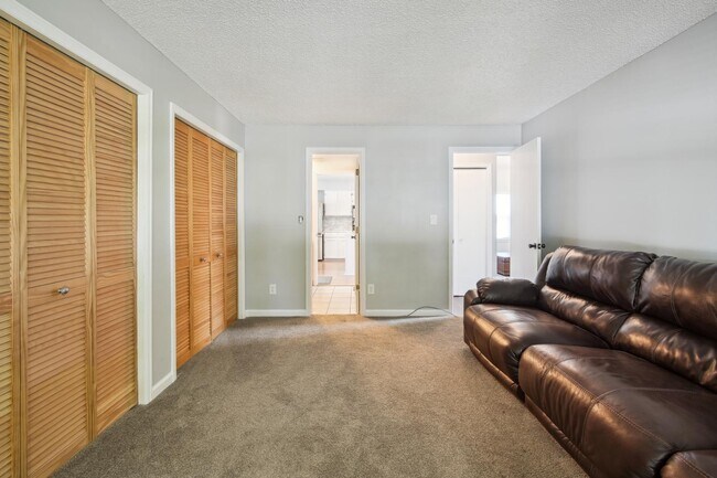 Building Photo - 7950 S Garrison Ct
