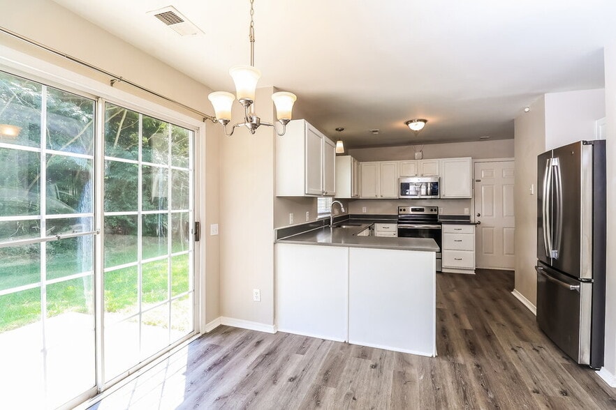 Building Photo - 12526 Cheryl Anne Pl