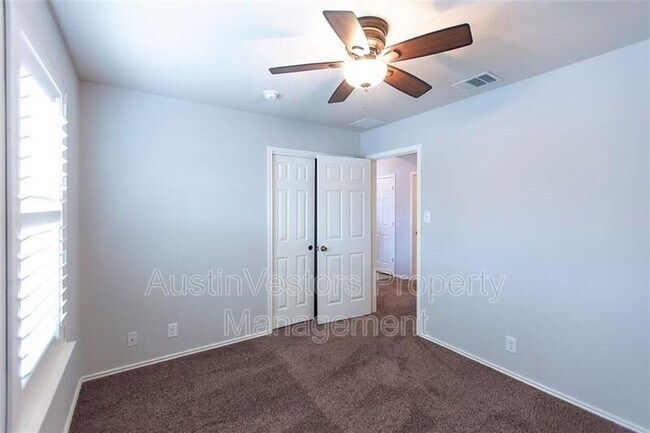 Building Photo - 1612 Corn Hill Ln