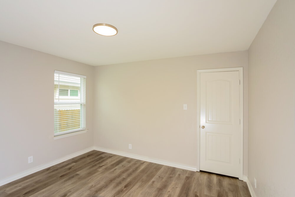 Building Photo - 14106 Cremello Falls
