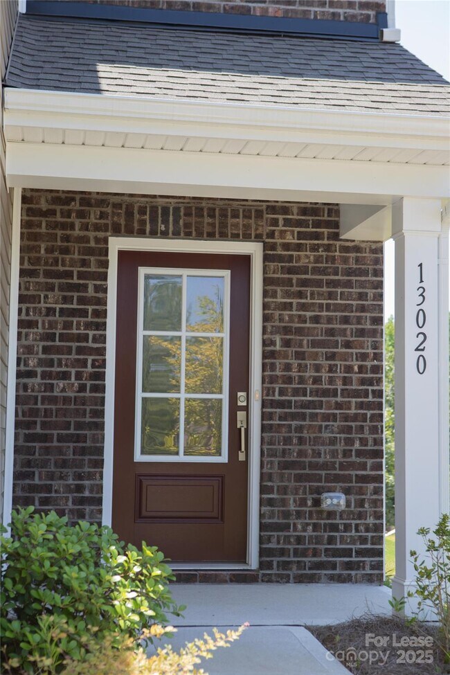 Building Photo - 13020 Lannister Dr