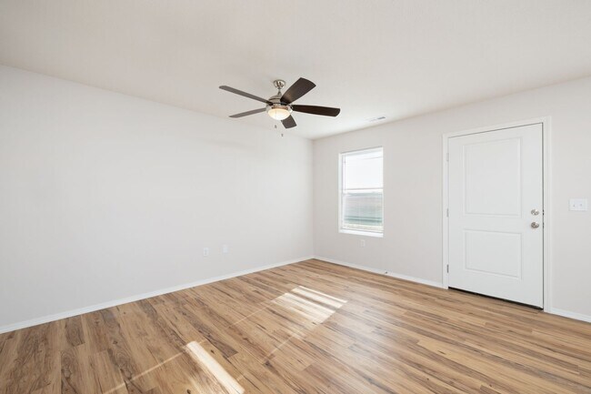 Building Photo - New Build- 2 Story Duplex in Westbury Gardens