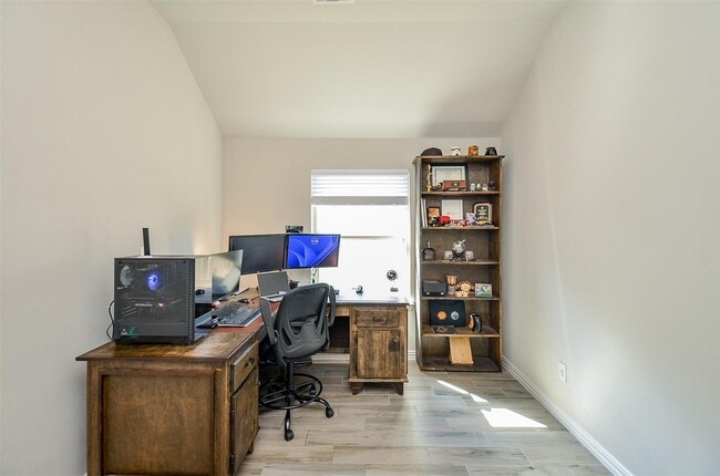 Building Photo - 7830 Trinity Rose Ct