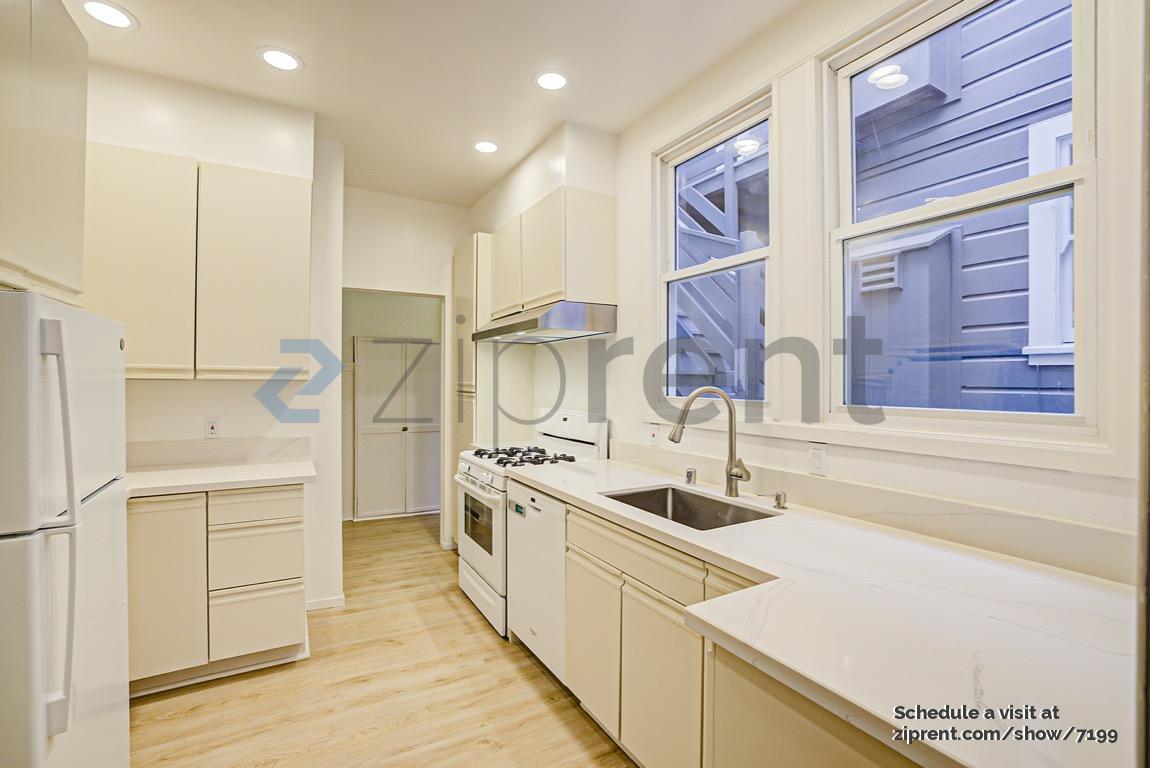 Building Photo - Unit