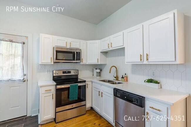 Building Photo - 2812 N 27th St