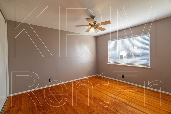 Building Photo - 615 Garner Ln