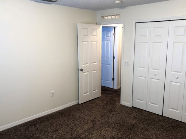 Building Photo - 5523 Ashleigh Park Dr
