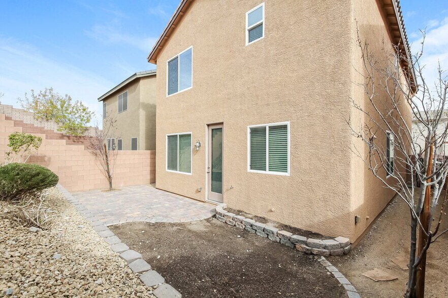 Building Photo - 7369 Puddle Duck St