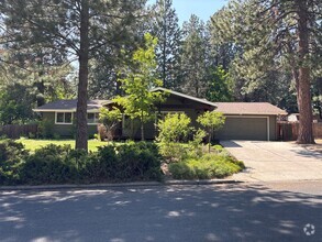 Building Photo - Single Story Home Near NW Crossing