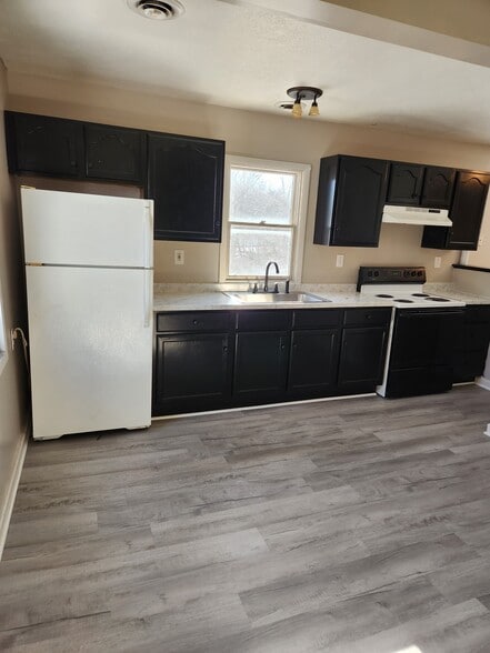 Kitchen - 5 Fountain St