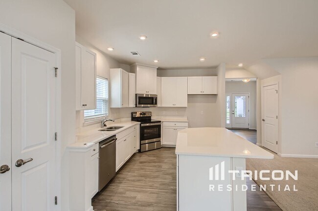 Building Photo - 1251 Summer Shade Dr