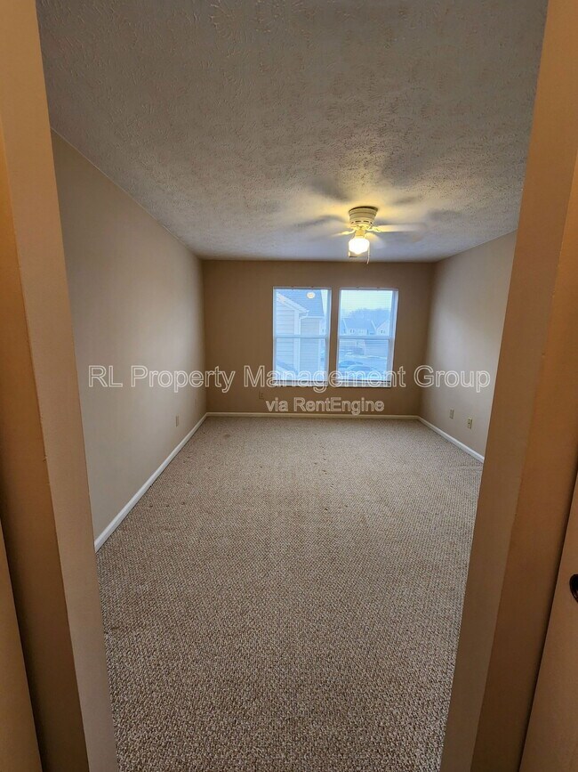 Building Photo - 3437 Fishinger Mill Dr