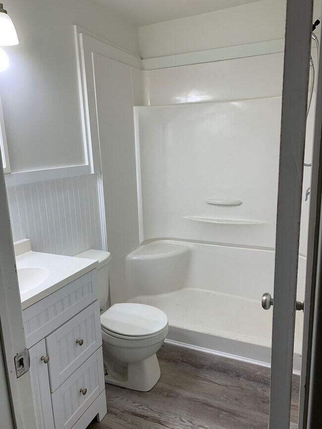 Building Photo - Settawig Ranch