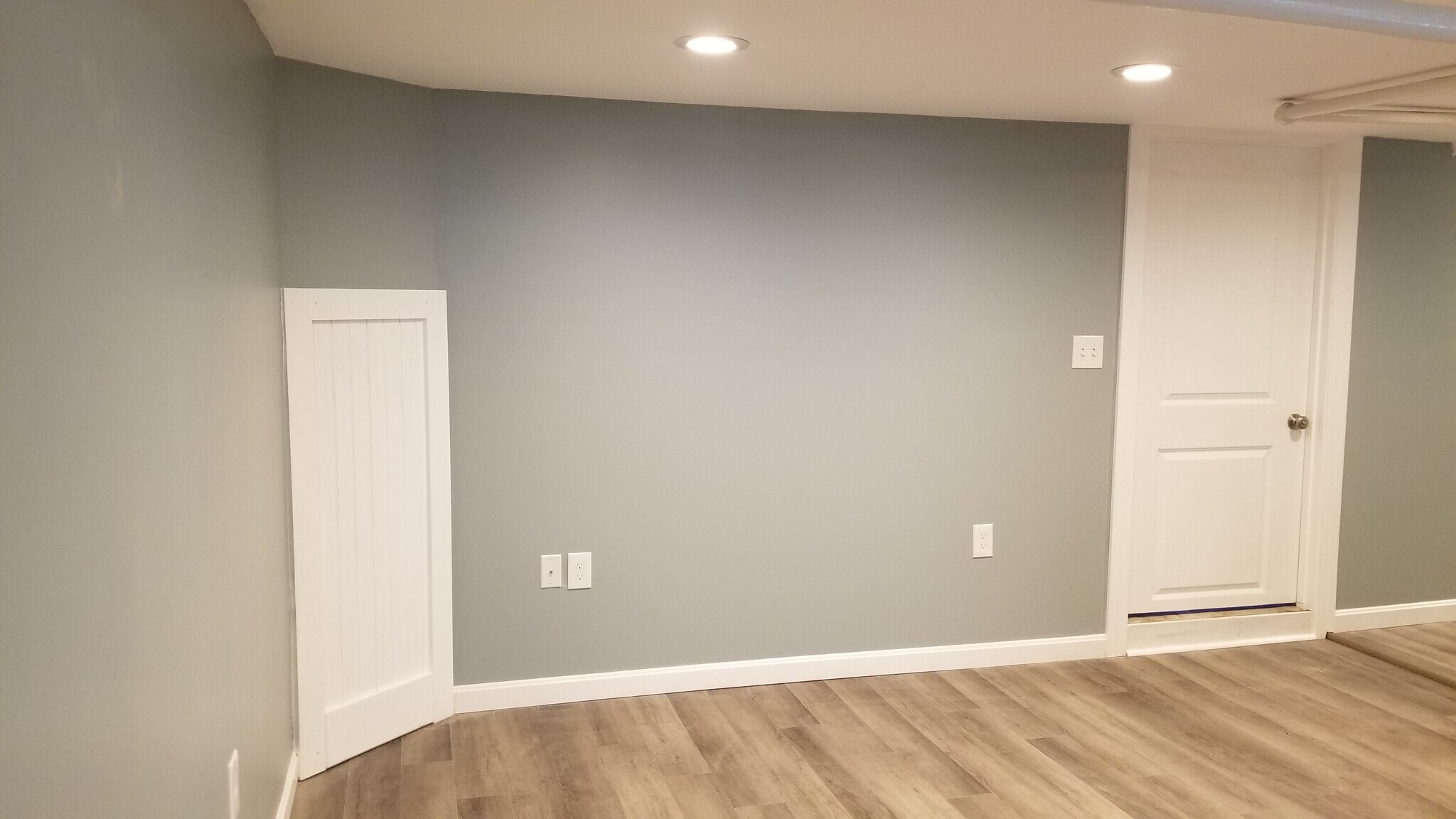 Living room - 49 S Spring St