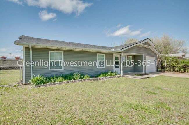 Building Photo - 1833 Rhythm Rd