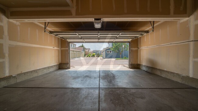 Building Photo - 2 Bedroom Wolf Ranch Townhome with 2 Car Garage