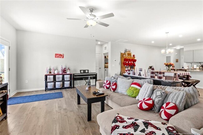 Building Photo - 518 Stadium Dr