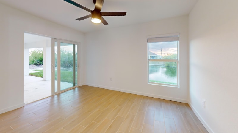 Building Photo - 2028 NE 6th Ave