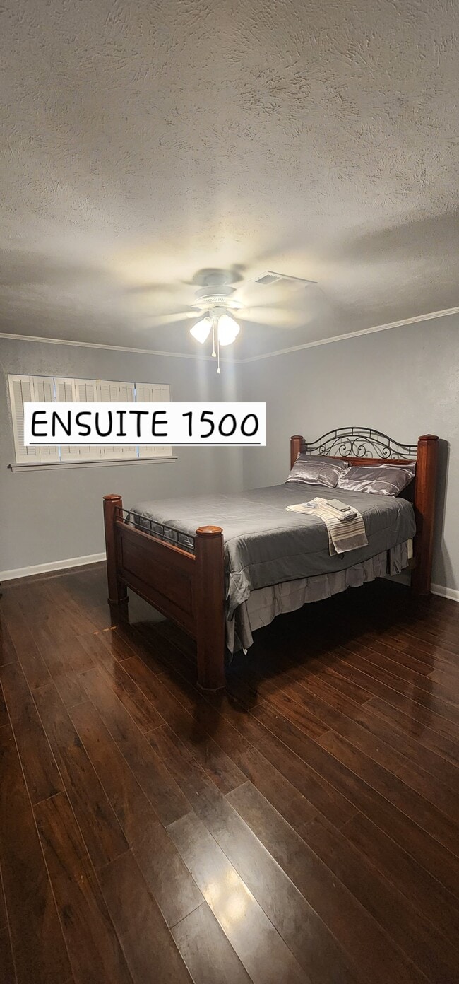 Building Photo - 3402 Yellowstone Dr