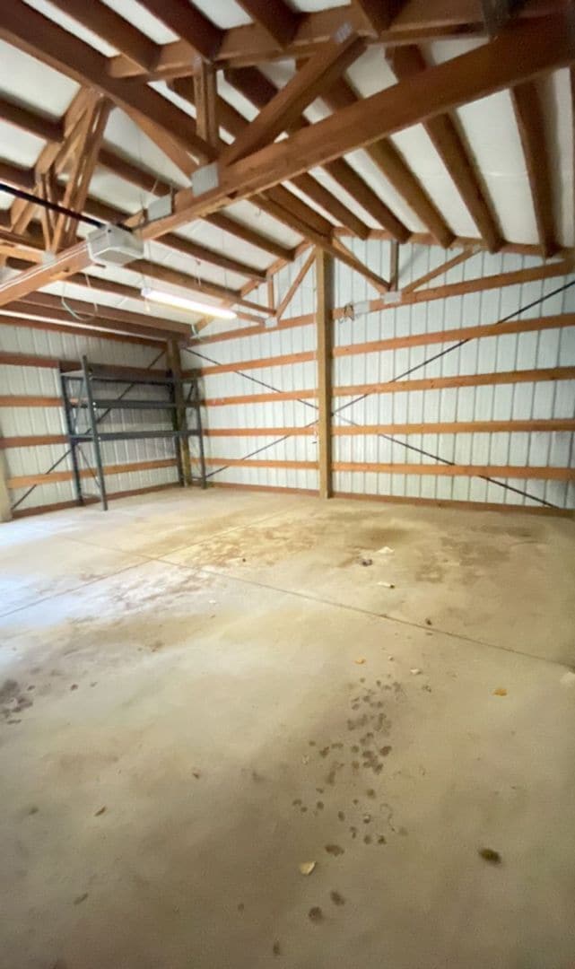 Building Photo - Spacious Four bedroom home in Post Falls