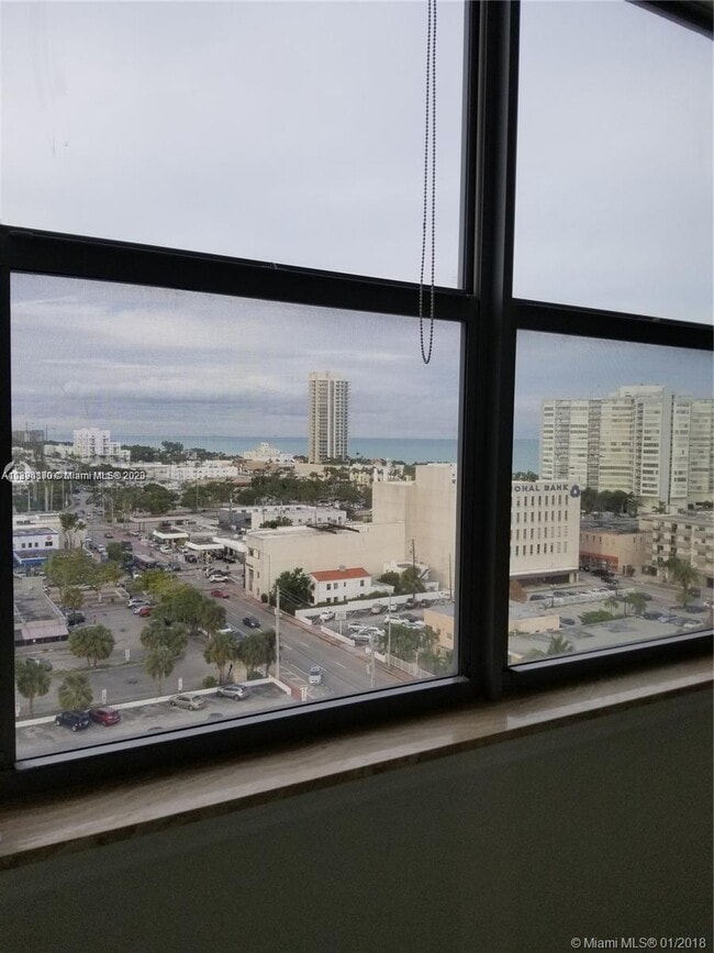 Building Photo - 401 69th St