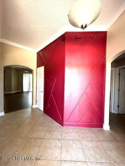 Building Photo - 2035 Medinah Ln