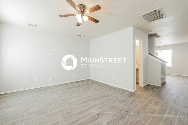 Building Photo - 3 Bedroom Pet-Friendly Home in Humble, TX with Main Street Renewal