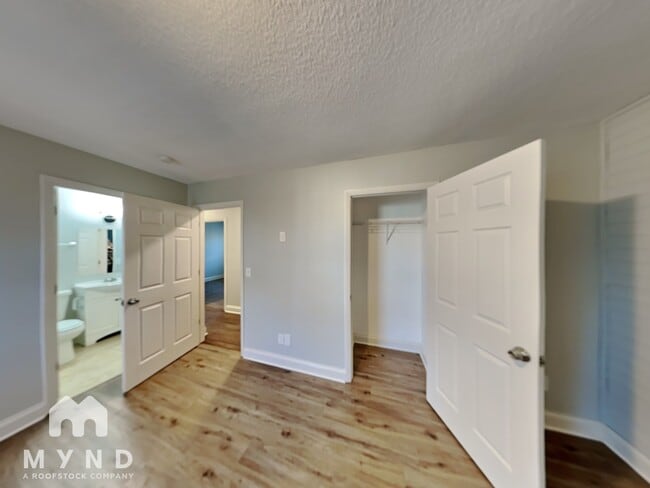 Building Photo - 8800 Vagabond Rd