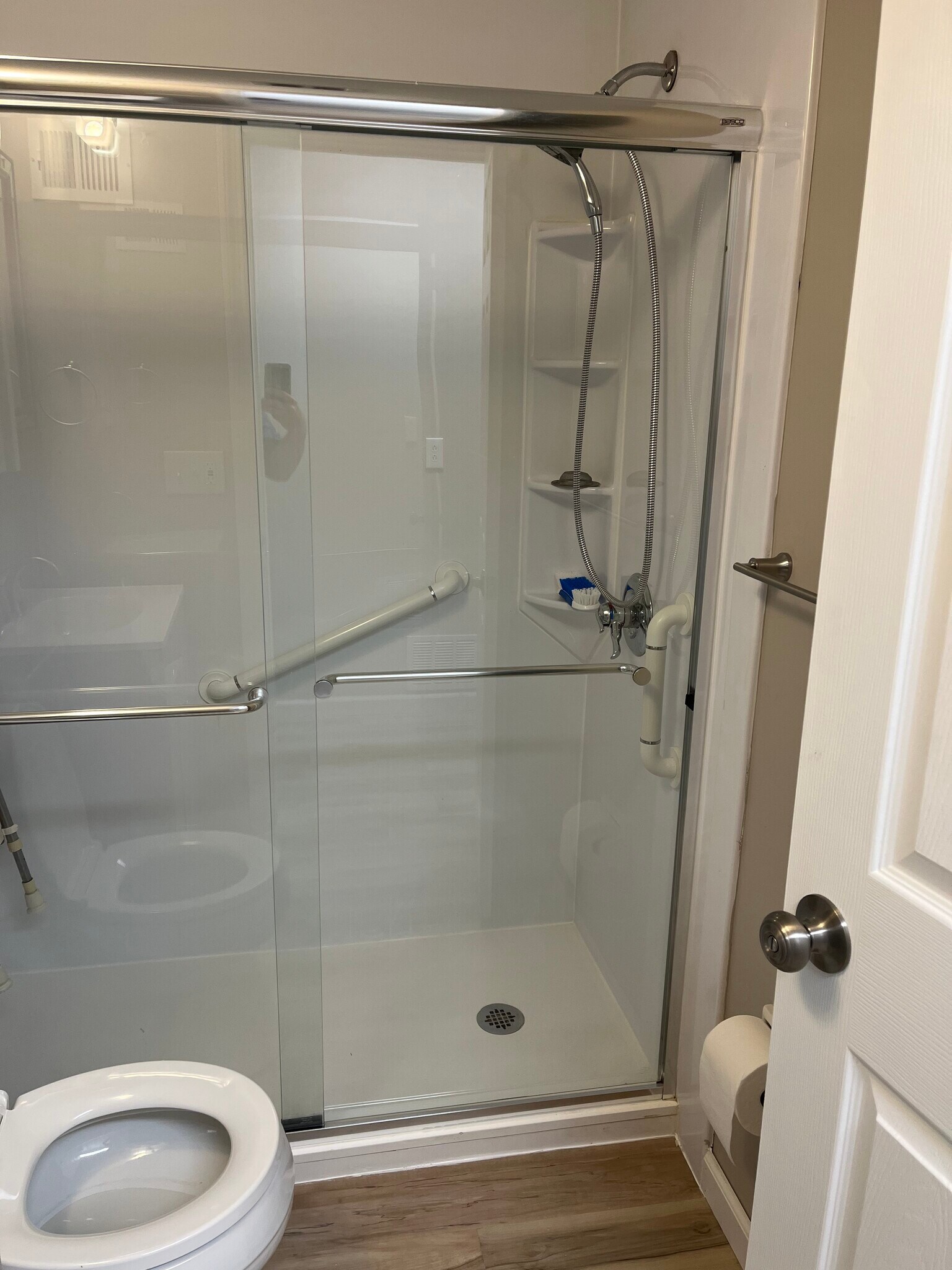 Shower - 608 Sangree Rd