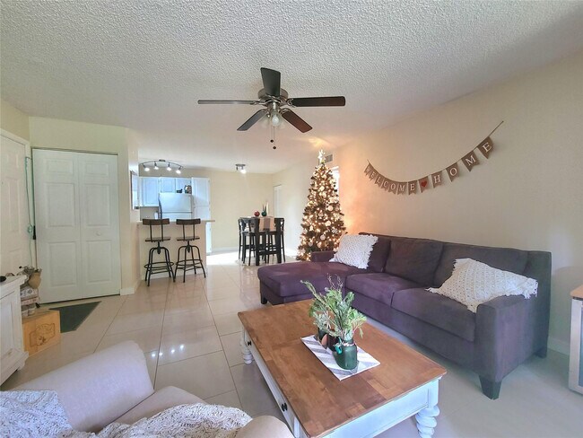 Building Photo - 801 Lyons Rd