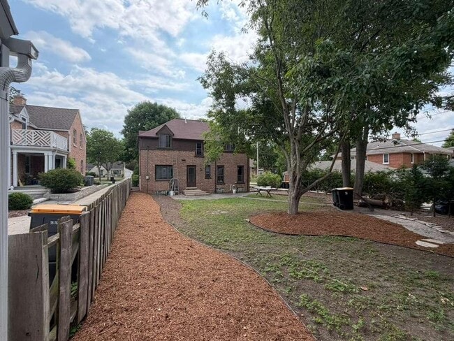 Building Photo - 2323 N 81st St