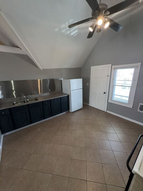 Building Photo - 746-748 River Street